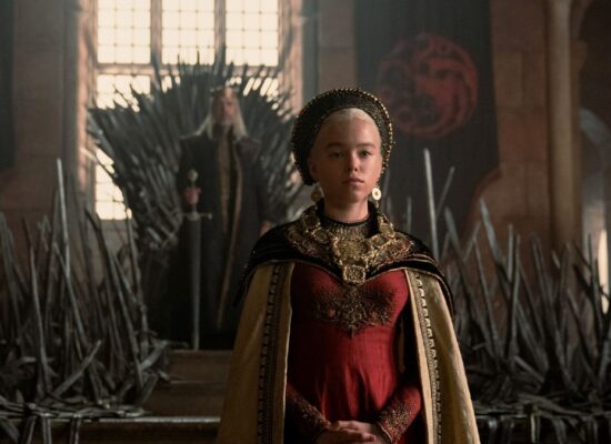 Lucia Costa 2 HOFD (01X01): El regreso de los DominGOT