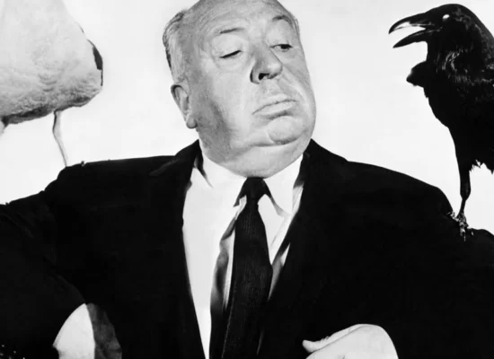 Tomas Reyes 2 Alfred Hitchcock: Celebrando el Maestro del Suspense en su Cumpleaños
