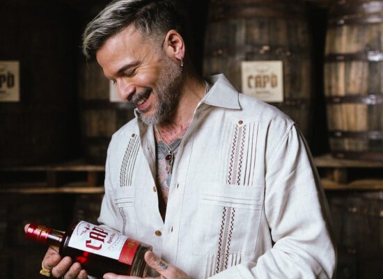 ¡Pedro Capó sorprende con el lanzamiento de su propio ron!