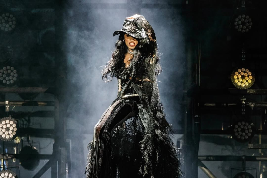 Lali se volvió a consagrar como una artista nacional y excepcional en un fin de semana inolvidable 2 Como agradecer tanto amorQue inolvidable la noche de anoche. Cuanta euforia 3