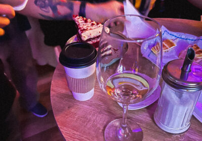 Essence x Coffee Rave: Café con aroma de techno