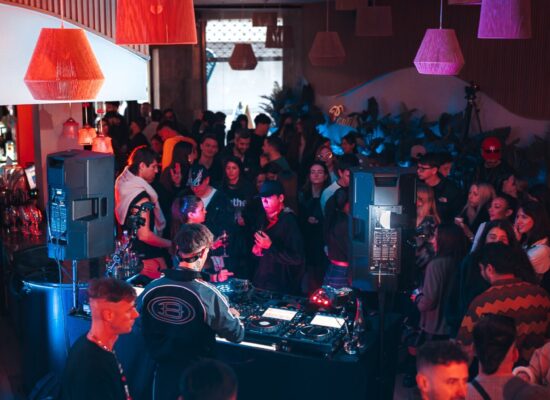 Sofia Lescano 4 360 Sessions: todo lo que tenés que saber sobre el final del ciclo de la Coffee Rave más famosa del microcentro porteño