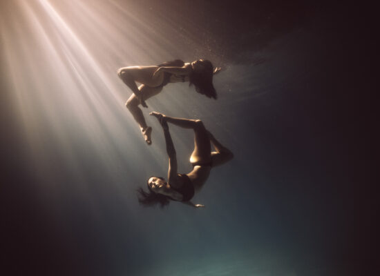 Sofia Lescano 6 Delfina Pignatiello presenta Ninfas: una muestra de fotografía subacuática que es una oda silenciosa a la hermandad