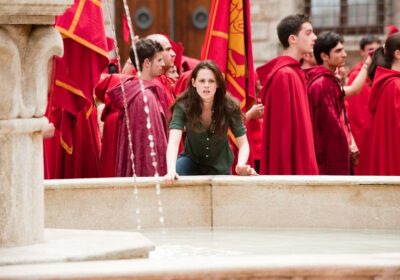 Saga Crepúsculo: Luna Nueva, restrena hoy, en 75 salas de cine del país