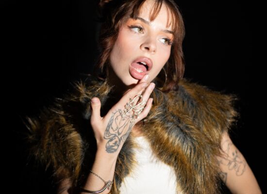 Sofia Lescano 6 Hana Fox presenta “H.O.T”