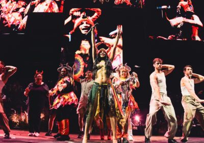 Cazzu anuncia su primer estadio de su carrera ante miles de fanáticos