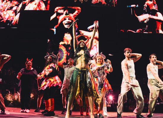 Cazzu anuncia su primer estadio de su carrera ante miles de fanáticos