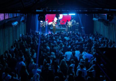 Un Verano explotó The Roxy Live
