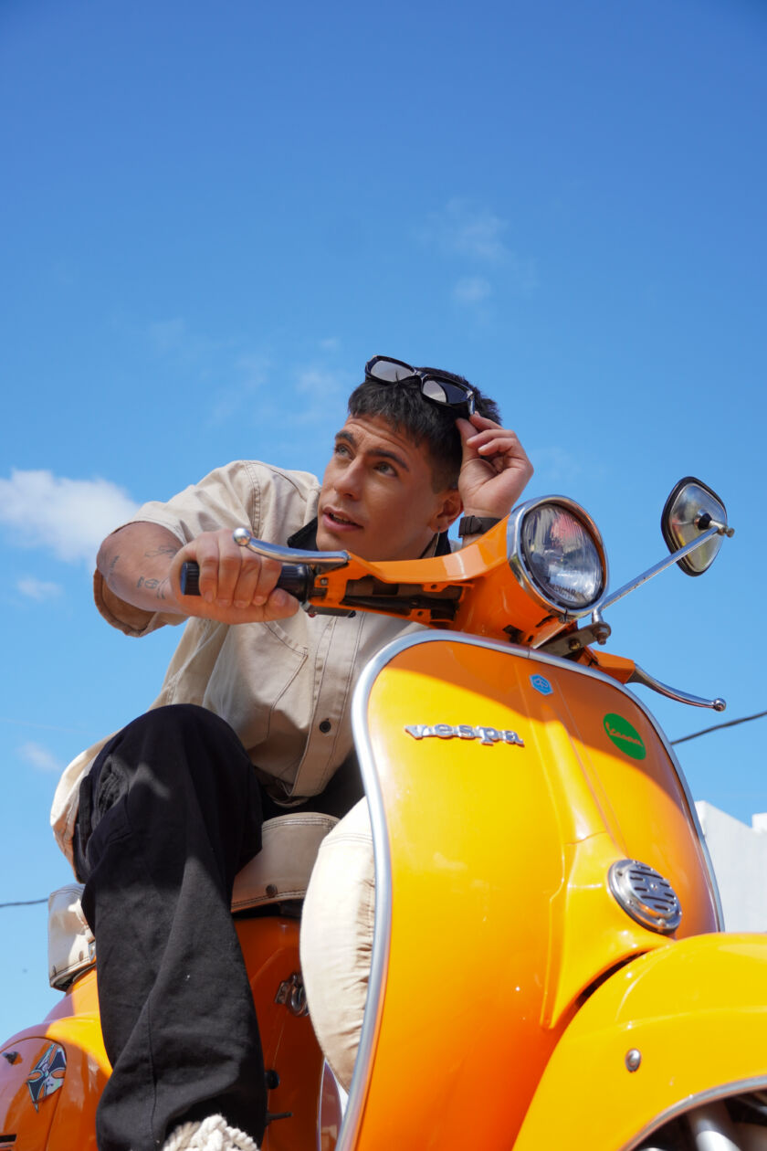 DSC06106 840x1260 1