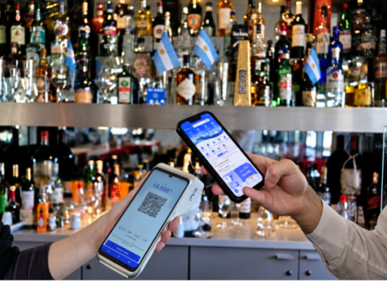 Sofia Lescano 2 Alipay+ de Ant International se integra al sistema nacional de pagos con QR en Argentina a través de PVS