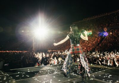 Lali atiende al demonio en River: la artista corona un año consagratorio con un anuncio monumental