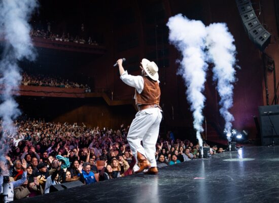Sofia Lescano 4 EL FENÓMENO DEL FOLKLORE ARGENTINO: LÁZARO CABALLERO CONQUISTÓ EL TEATRO GRAN REX