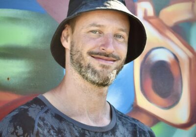 Sasha Primo: quién es el artista argentino que cautiva al mundo con sus murales y esculturas públicas