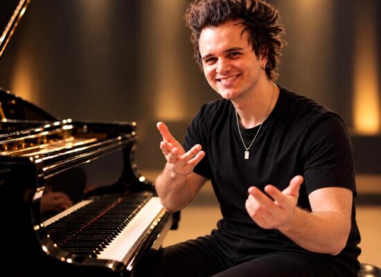 Sofia Lescano 2 Del Vaticano a Asís: El prodigio argentino que fusiona la música sinfónica con la espiritualidad global