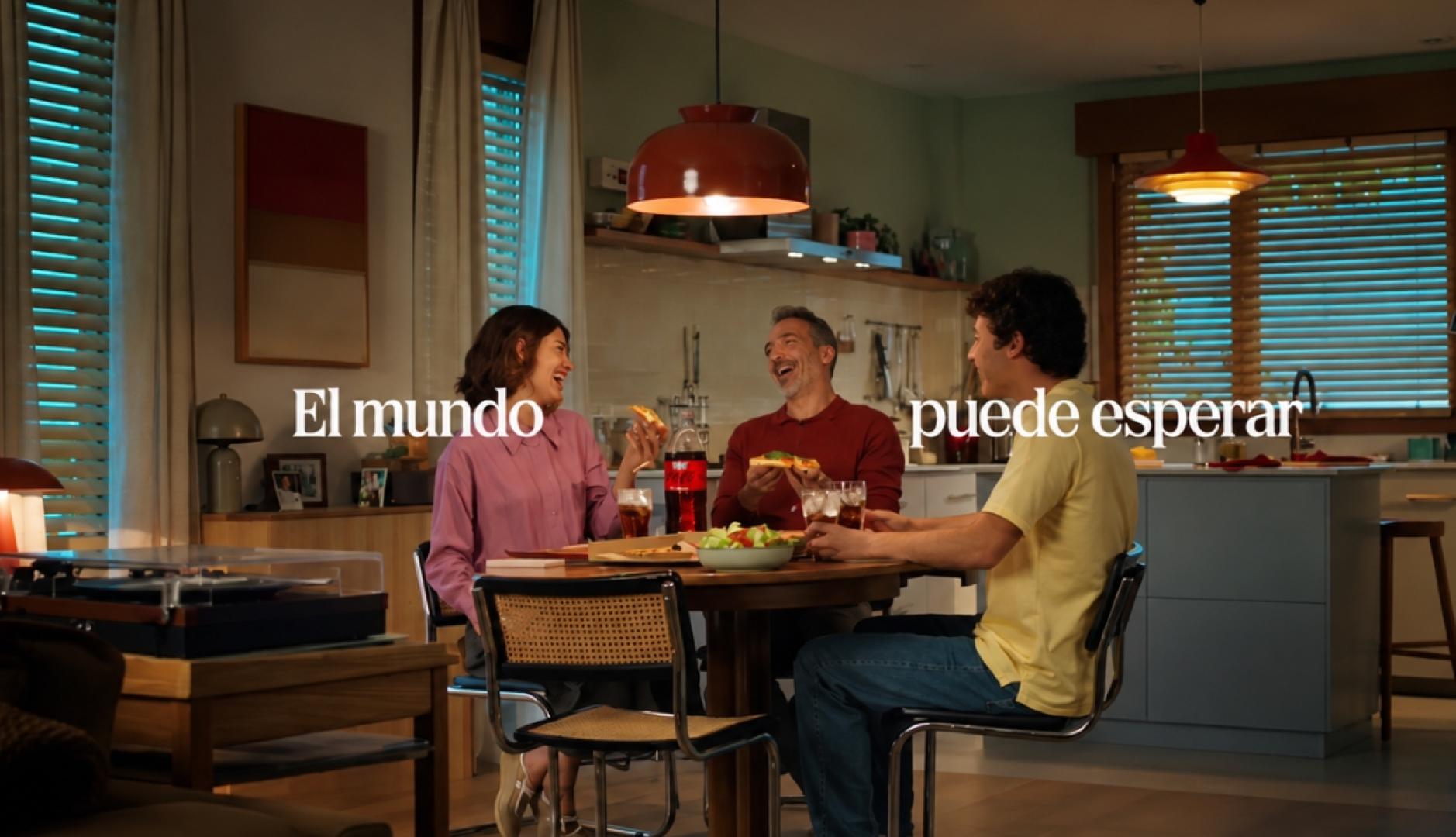 coca cola mundo esperar cena